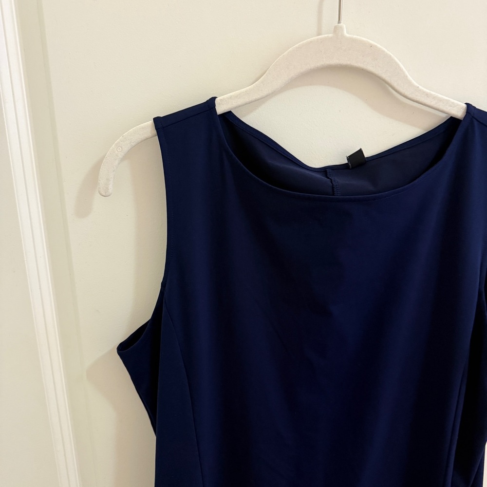 ✨ uniqlo ultra stretch airism dress - navy ✨ - Picture 3 of 4